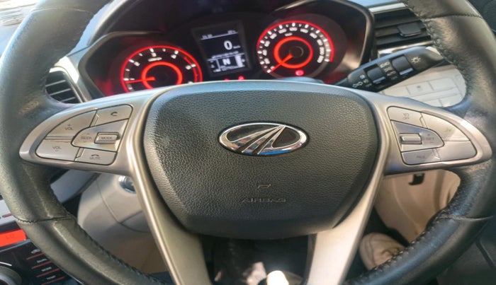 2020 Mahindra XUV300 W8 1.5 DIESEL AMT, Diesel, Automatic, 1,27,701 km, interior