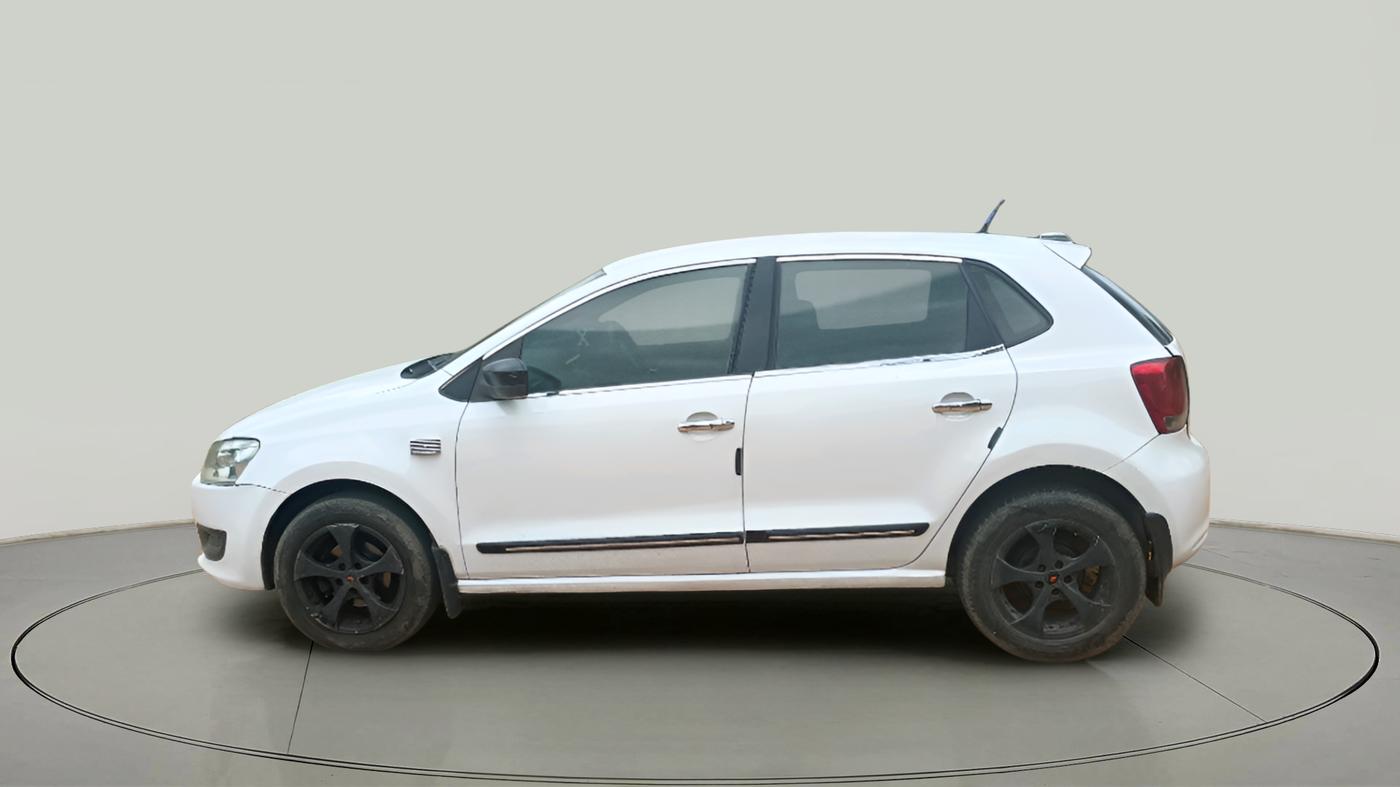 2013 Volkswagen Polo TRENDLINE 1.2L DIESEL, Diesel, Manual, 1,10,942 km, exterior