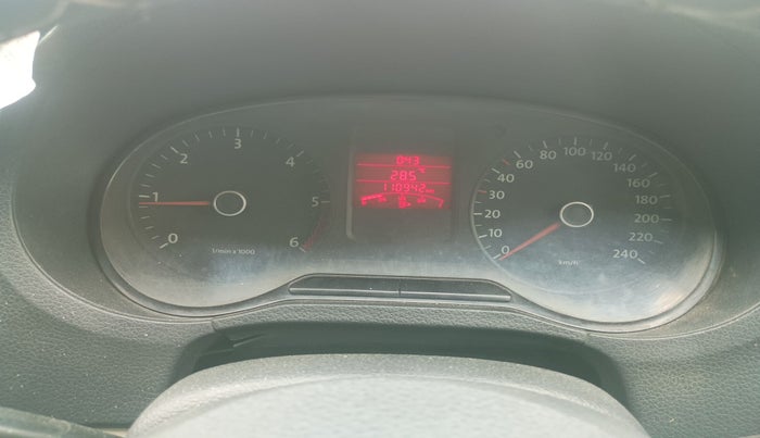 2013 Volkswagen Polo TRENDLINE 1.2L DIESEL, Diesel, Manual, 1,10,942 km, interior