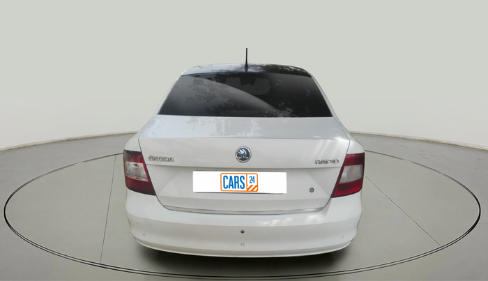 2015 Skoda Rapid 1.5 TDI CR ELEGANCE PLUS AT, Diesel, Automatic, 1,32,194 km, exterior