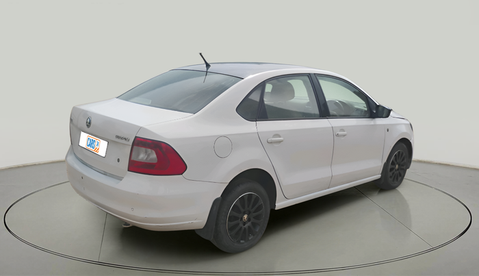 2015 Skoda Rapid 1.5 TDI CR ELEGANCE PLUS AT, Diesel, Automatic, 1,32,194 km, exterior