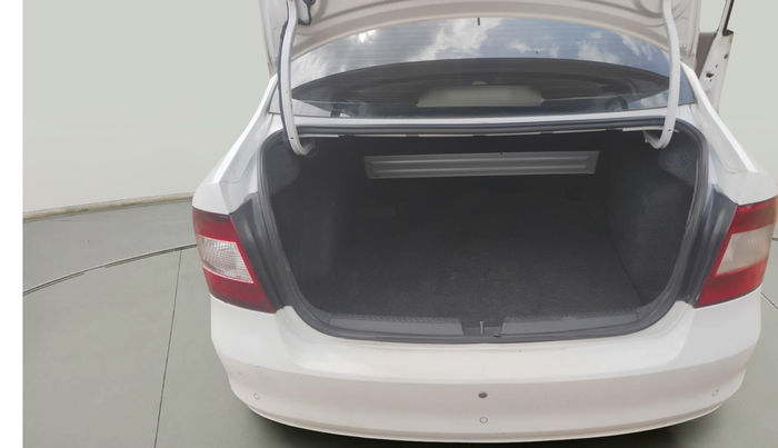 2015 Skoda Rapid 1.5 TDI CR ELEGANCE PLUS AT, Diesel, Automatic, 1,32,194 km, exterior