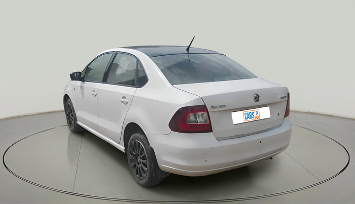 2015 Skoda Rapid 1.5 TDI CR ELEGANCE PLUS AT, Diesel, Automatic, 1,32,194 km, exterior