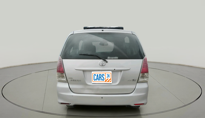 2011 Toyota Innova 2.5 G4 7 STR, Diesel, Manual, 2,37,869 km, exterior