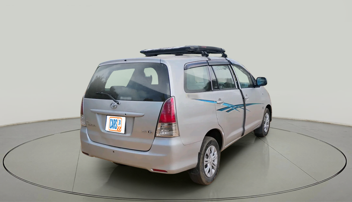 2011 Toyota Innova 2.5 G4 7 STR, Diesel, Manual, 2,37,869 km, exterior