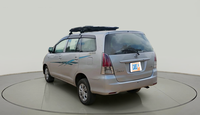 2011 Toyota Innova 2.5 G4 7 STR, Diesel, Manual, 2,37,869 km, exterior