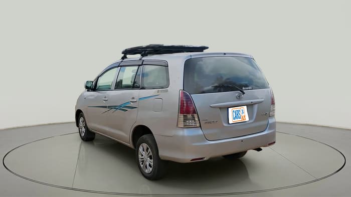 2011 Toyota Innova 2.5 G4 7 STR, Diesel, Manual, 2,37,869 km, exterior