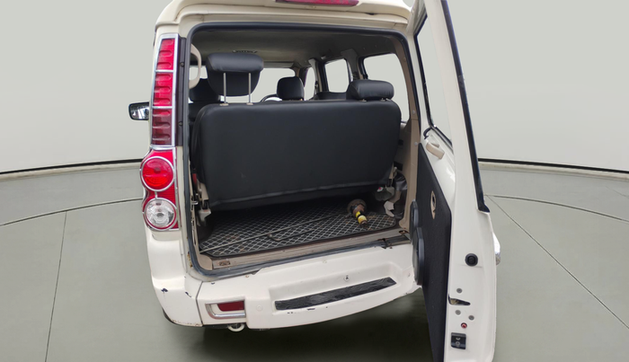 2011 Mahindra Scorpio VLX 2WD, Diesel, Manual, 1,30,164 km, exterior