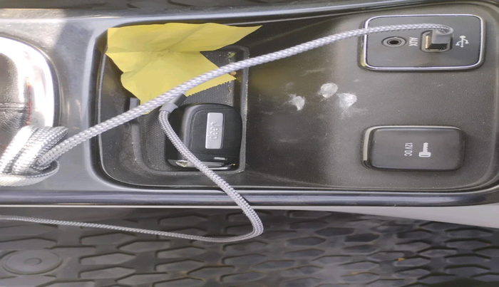 2018 Jeep Compass LIMITED 2.0 DIESEL, Diesel, Manual, 1,82,759 km, interior