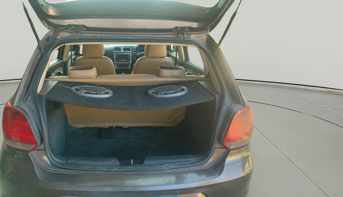 2016 Volkswagen Polo HIGHLINE1.5L, Diesel, Manual, 1,37,545 km, exterior