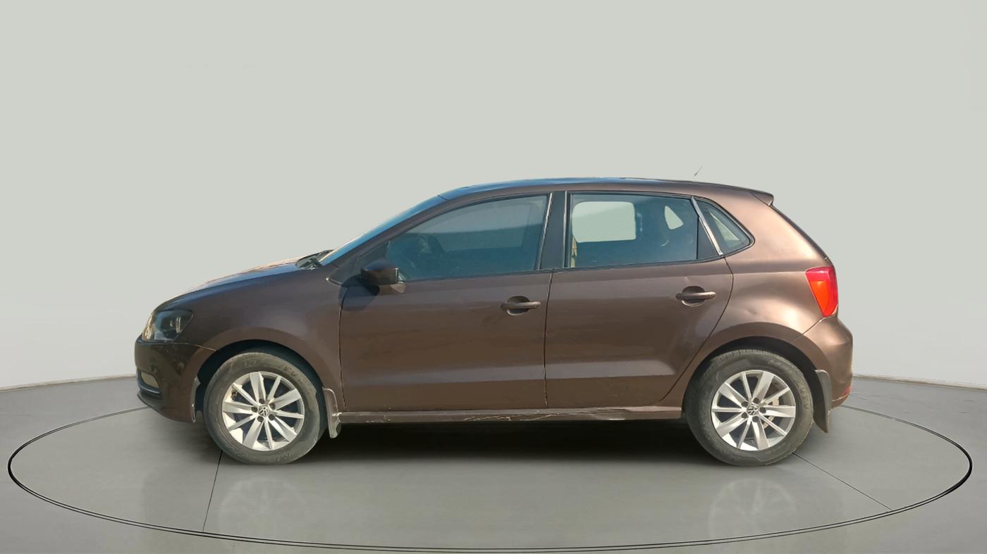 2016 Volkswagen Polo HIGHLINE1.5L, Diesel, Manual, 1,37,545 km, exterior