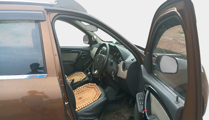 2015 Renault Duster 110 PS RXL DIESEL, Diesel, Manual, 99,872 km, interior