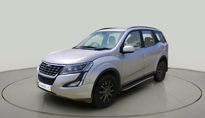 2018 Mahindra XUV500 W11 AT, Diesel, Automatic, 1,63,518 km, exterior