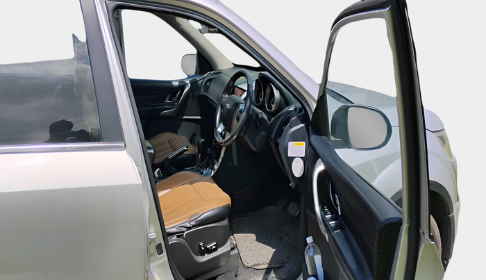 2018 Mahindra XUV500 W11 AT, Diesel, Automatic, 1,63,518 km, interior