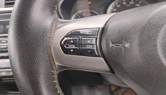 2016 Honda BR-V 1.5L I- DTEC V, Diesel, Manual, 1,94,573 km, interior