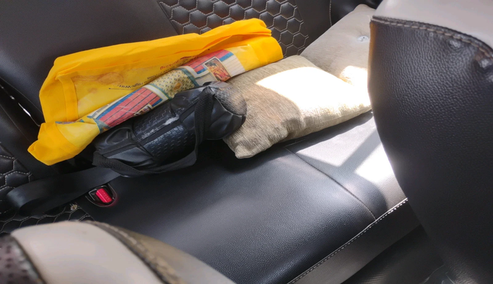 2016 Maruti Swift LXI (O), Petrol, Manual, 68,570 km, interior