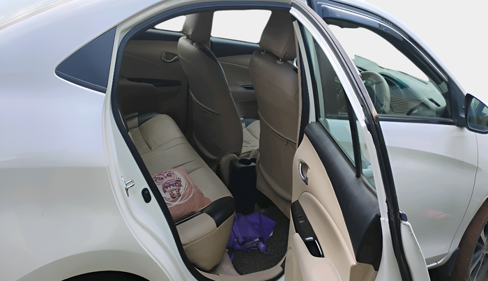2021 Toyota YARIS G MT, Petrol, Manual, 51,028 km, interior