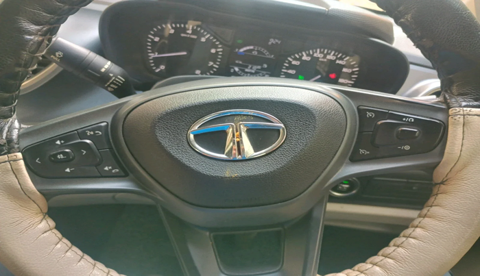 2021 Tata ALTROZ XT PETROL, Petrol, Manual, 99,057 km, interior