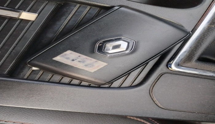 2024 Renault Kiger RXT (O) AMT, Petrol, Automatic, 33,619 km, interior