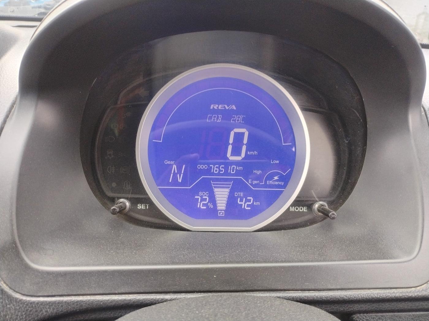 2014 Mahindra E2O T0, Electric, Automatic, 76,510 km, interior