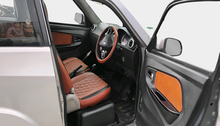 2014 Mahindra E2O T0, Electric, Automatic, 76,510 km, interior
