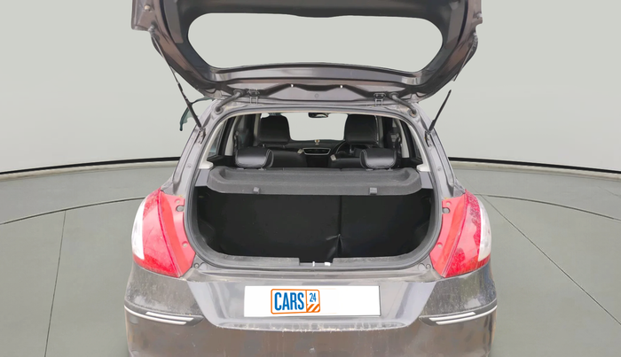 2017 Maruti Swift VXI O, Petrol, Manual, 65,956 km, exterior