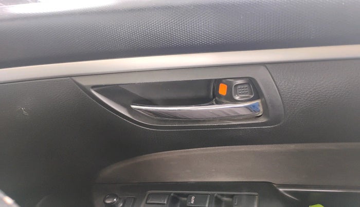 2017 Maruti Swift VXI O, Petrol, Manual, 65,956 km, interior