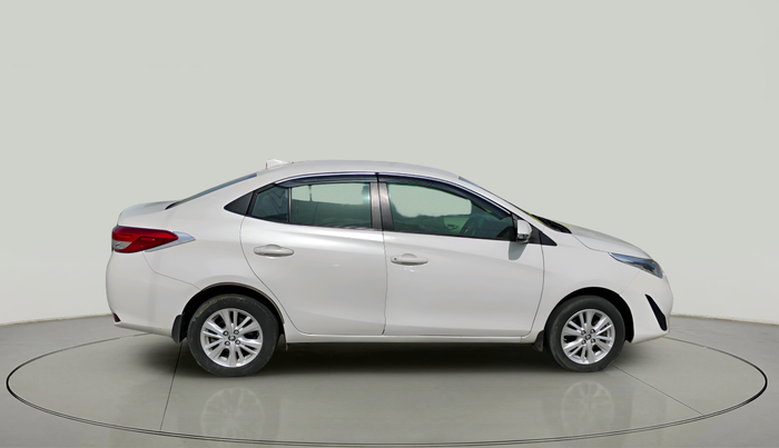 2018 Toyota YARIS V MT, Petrol, Manual, 53,646 km, exterior