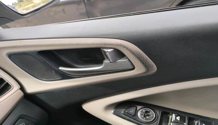 2015 Hyundai Elite i20 ASTA 1.4 CRDI, Diesel, Manual, 1,53,835 km, interior