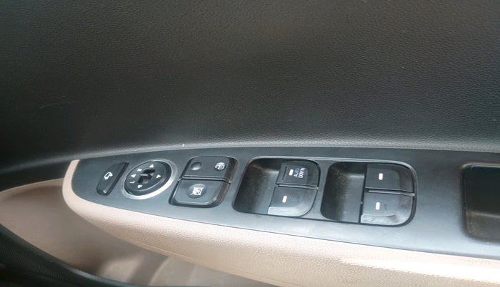 2014 Hyundai Xcent SX 1.2 (O), Petrol, Manual, 74,568 km, interior