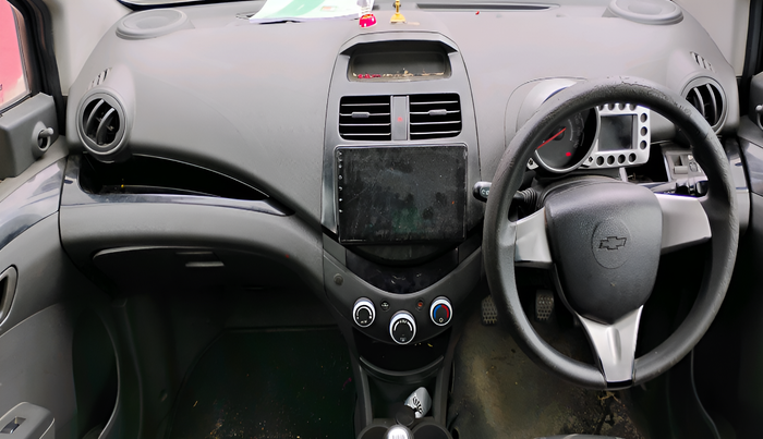 2011 Chevrolet Beat LT PETROL, Petrol, Manual, 1,00,705 km, interior