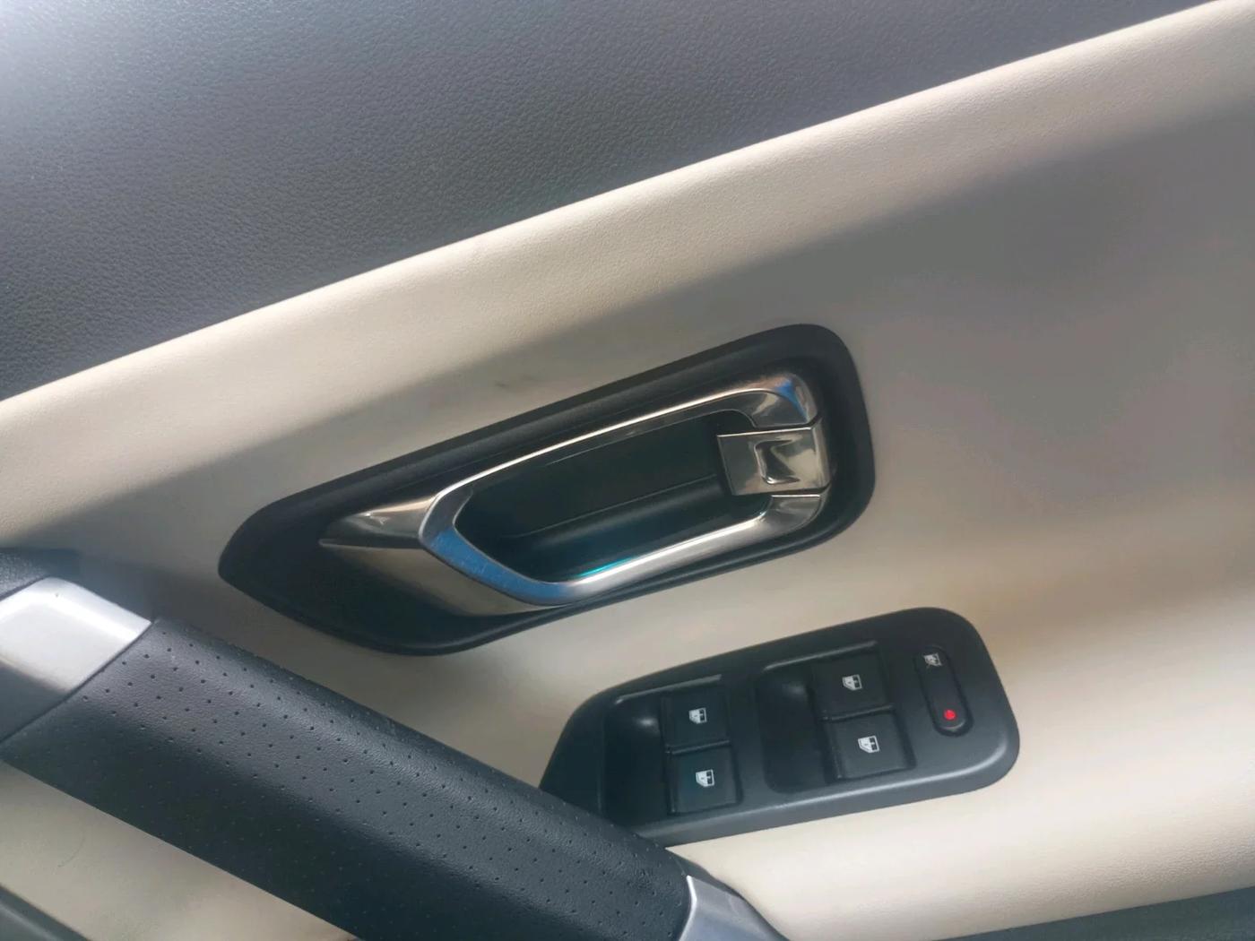 2021 Tata Safari XZ PLUS, Diesel, Manual, 78,208 km, interior