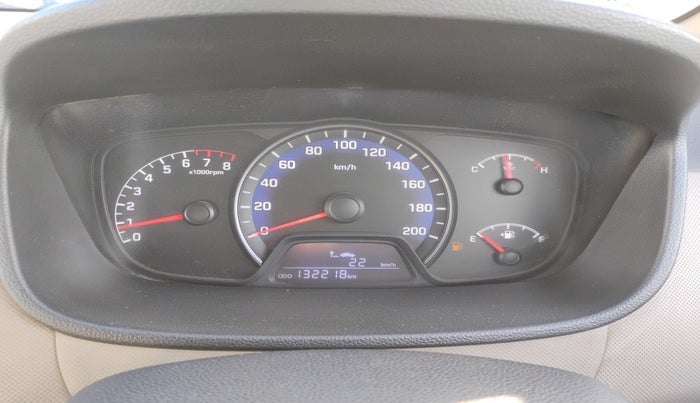 2015 Hyundai Xcent BASE 1.2, Petrol, Manual, 1,32,218 km, interior