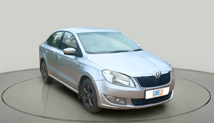 2013 Skoda Rapid ELEGANCE 1.6 TDI CR MT, Diesel, Manual, 98,433 km, exterior