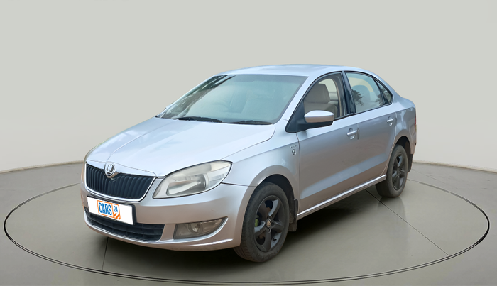 2013 Skoda Rapid ELEGANCE 1.6 TDI CR MT, Diesel, Manual, 98,433 km, exterior