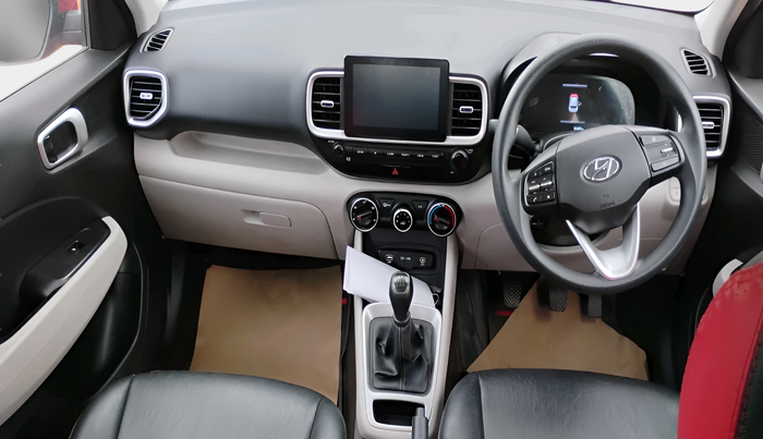 2022 Hyundai VENUE S(O) 1.2, Petrol, Manual, 36,390 km, interior