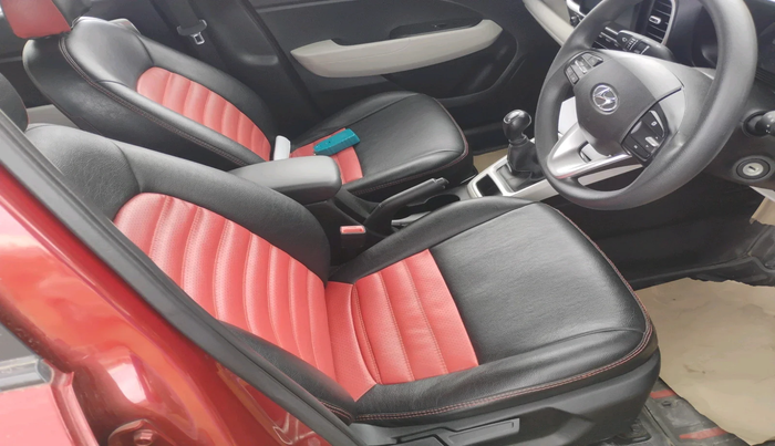 2022 Hyundai VENUE S(O) 1.2, Petrol, Manual, 36,390 km, interior