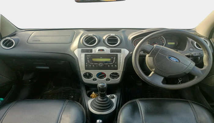 2011 Ford Figo TITANIUM 1.4 DIESEL, Diesel, Manual, 1,12,761 km, interior