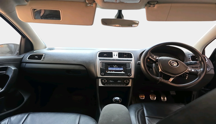 2016 Volkswagen Polo HIGHLINE1.2L, Petrol, Manual, 36,900 km, interior