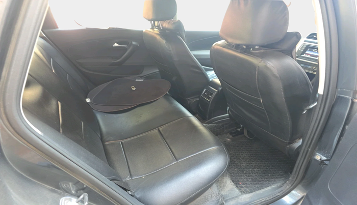 2016 Volkswagen Polo HIGHLINE1.2L, Petrol, Manual, 36,900 km, interior