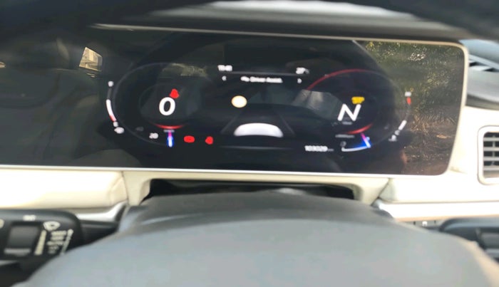 2022 Mahindra XUV700 AX 7 LUXURY D MT 7 STR, Diesel, Manual, 1,03,029 km, interior