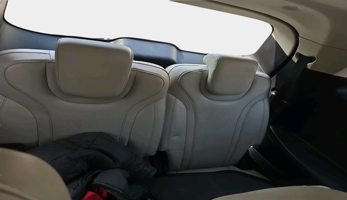 2022 Mahindra XUV700 AX 7 LUXURY D MT 7 STR, Diesel, Manual, 1,03,029 km, interior