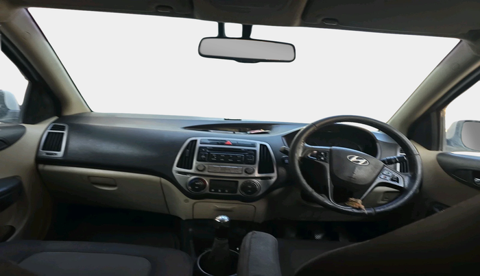 2013 Hyundai i20 ASTA 1.2, Petrol, Manual, 1,24,955 km, interior