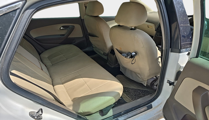 2014 Skoda Rapid ELEGANCE 1.6 TDI CR MT, Diesel, Manual, 74,200 km, interior