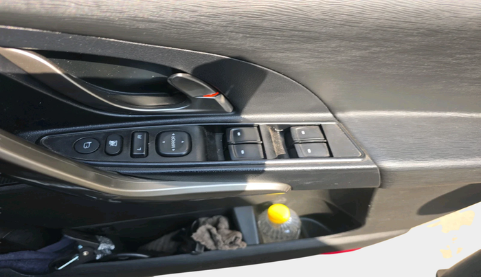 2019 Mahindra XUV500 W9, Diesel, Manual, 47,127 km, interior