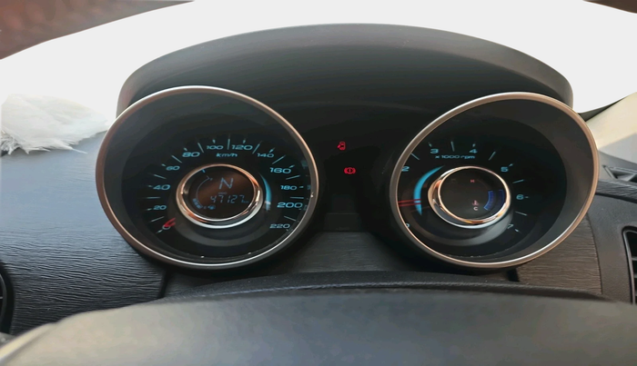 2019 Mahindra XUV500 W9, Diesel, Manual, 47,127 km, interior