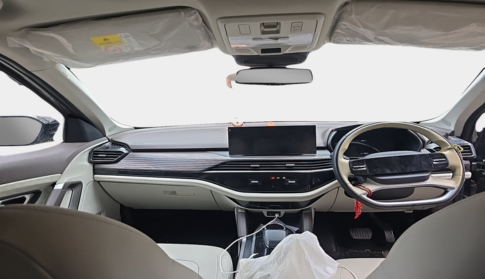 2024 Tata Safari Accomplished Plus AT, Diesel, Automatic, 27,053 km, interior