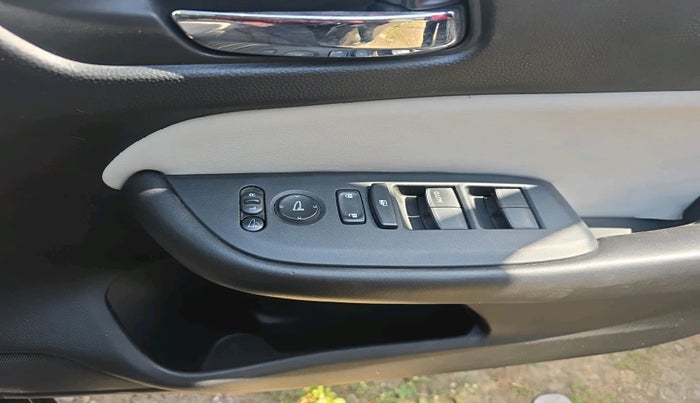 2020 Honda City 1.5L I-VTEC V MT 5TH GEN, Petrol, Manual, 54,777 km, interior