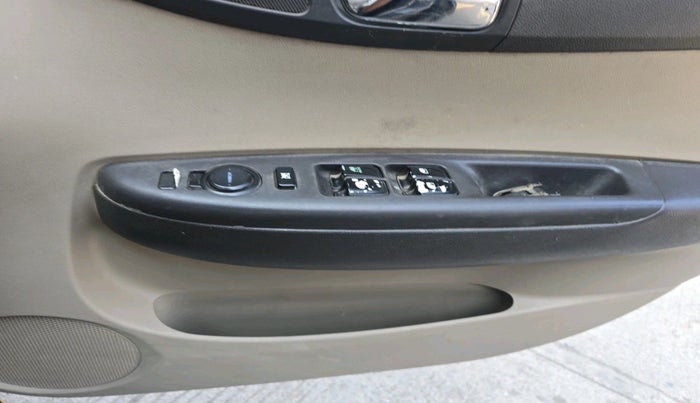 2013 Hyundai i20 SPORTZ 1.2, Petrol, Manual, 1,04,513 km, interior