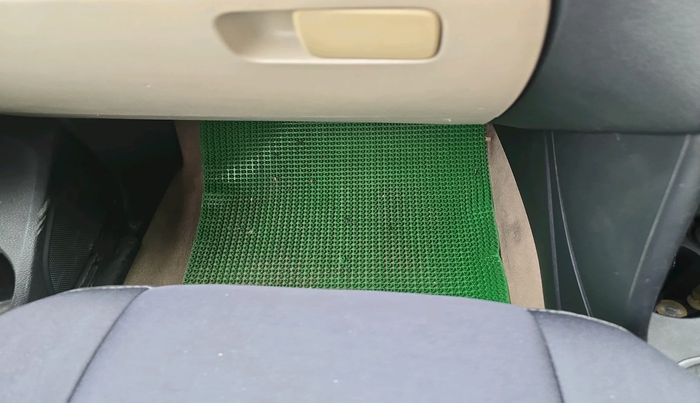 2011 Volkswagen Polo TRENDLINE 1.2L PETROL, Petrol, Manual, 1,88,336 km, interior